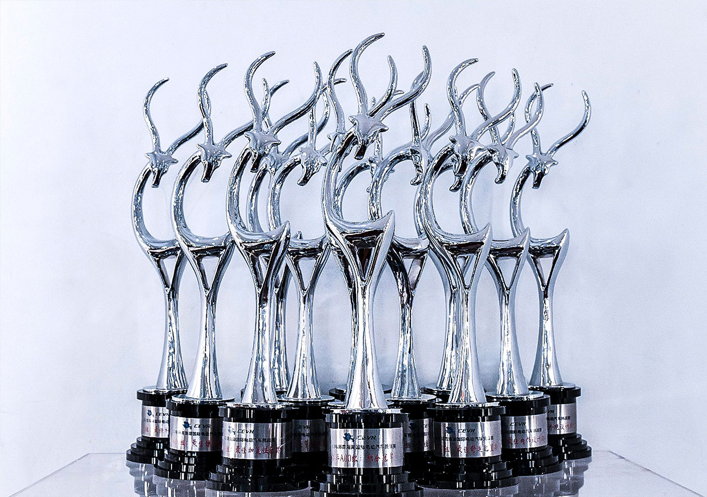 第六屆環青海湖（國際）電動汽車挑戰賽，眾泰E200 Pro、眾泰Z500EV Pro榮獲13項大獎